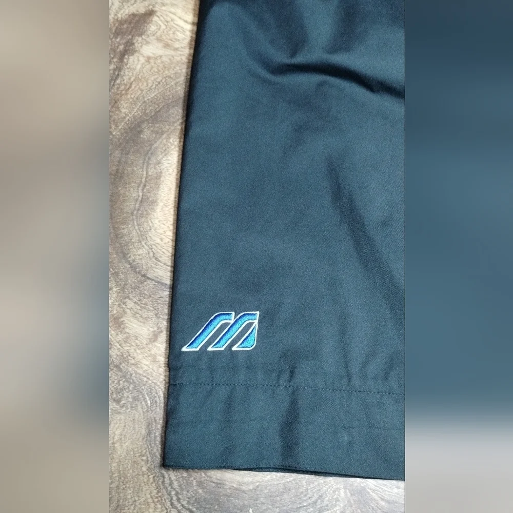 Mizuno Men's Classic Black Windbreaker Size (XL)